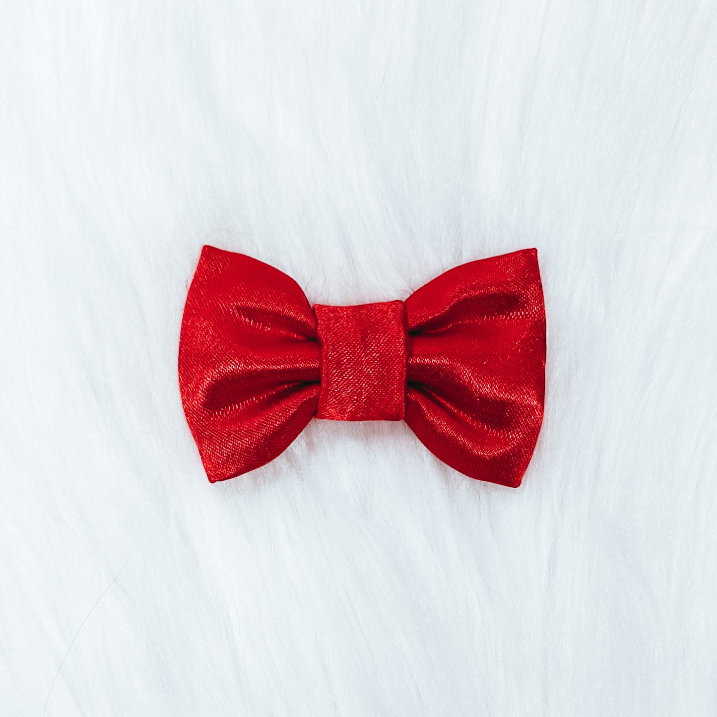 The “Fireworks” bow tie style hair bow