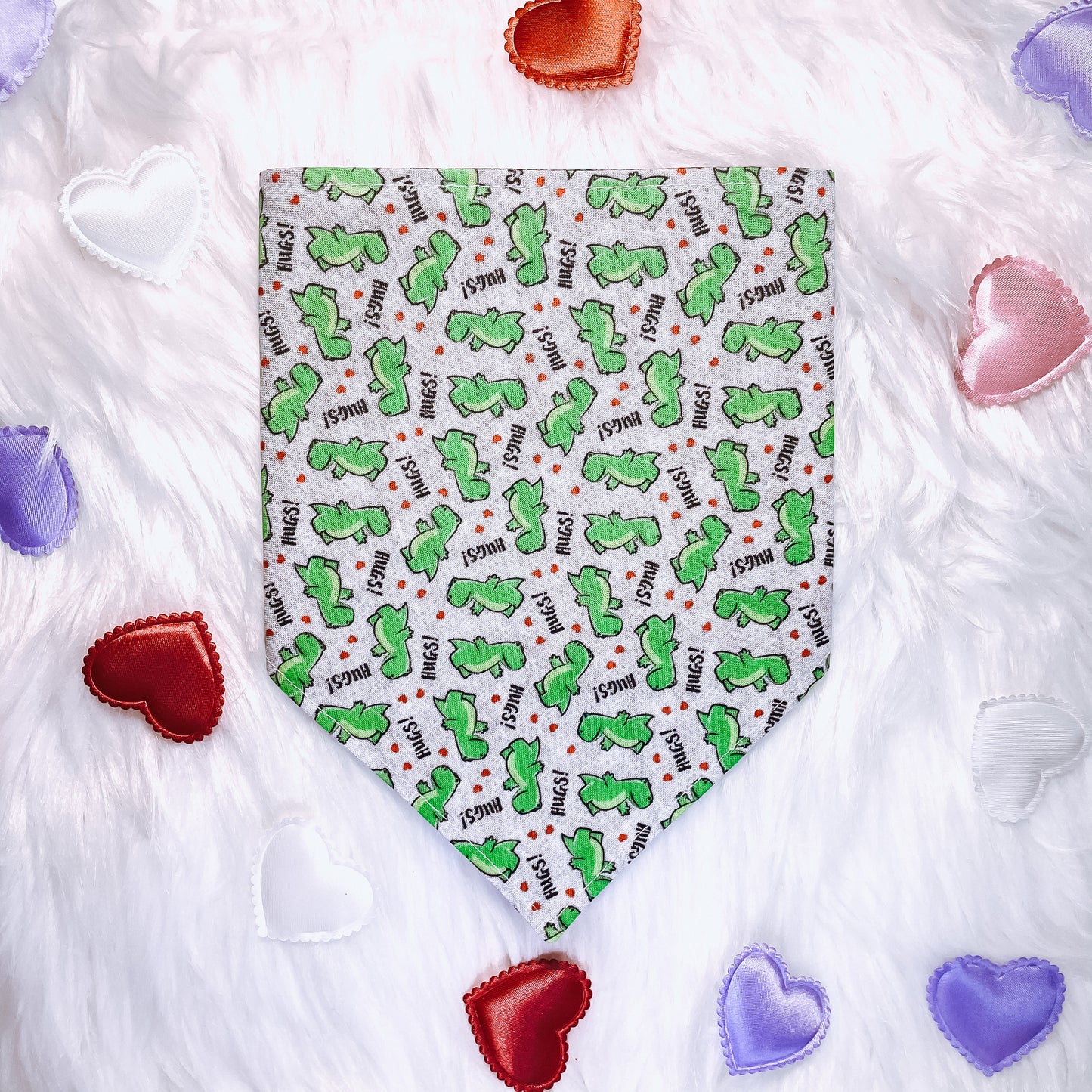 The “Hug-a-saurus” bandana