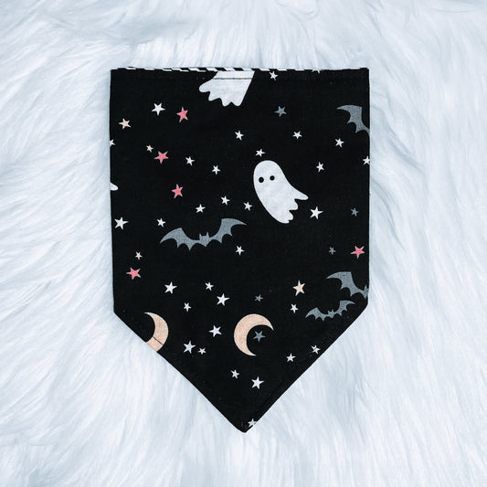 The “Spooky night” Halloween pet bandana