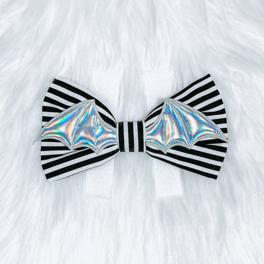 The “Bat sh*t crazy” bow tie